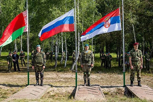 Serbia - quốc gia dẫn đầu trong thành phần Liên bang Nam Tư cũ có mối quan hệ lâu đời với Liên Xô và nước Nga ngày nay, họ được xem là đồng minh số 1 của Matxcơva tại khu vực Balkan.