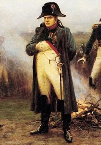 Là một trong những nhà cầm quân xuất sắc nhất lịch sử, hoàng đế Napoleon nổi tiếng nước Pháp đích thân dẫn quân và giành được nhiều chiến thắng lững lầy làm rạng danh đất nước.