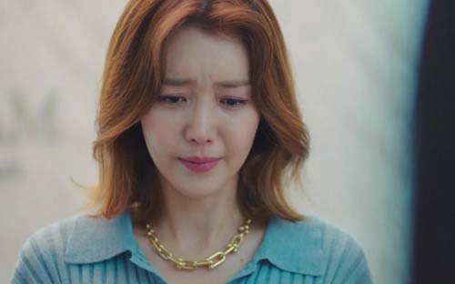 Mẹ chồng đay nghiến vì tôi trót “ăn cơm trước kẻng”