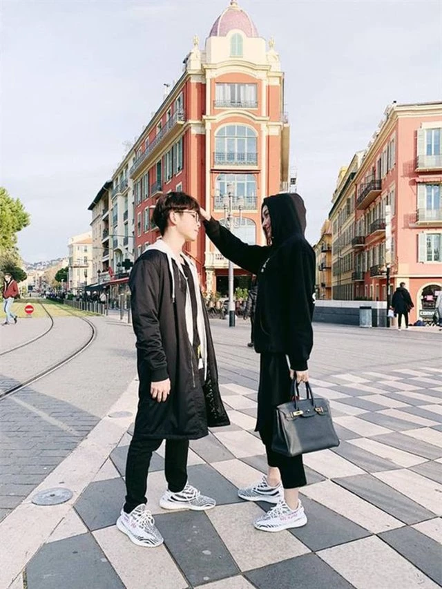 Á hậu Huyền My: “Mong sớm gặp được “chồng” để mẹ đỡ “đuổi khéo” nữa” - 12 Á hậu Huyền My: “Mong sớm gặp được “chồng” để mẹ đỡ “đuổi khéo” nữa” - 12