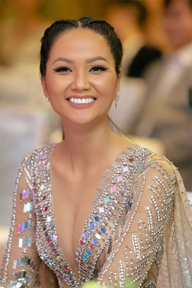 Lộ vương miện đặc biệt của Hoa hậu Hoàn vũ Việt Nam 2019 - Ảnh 3.