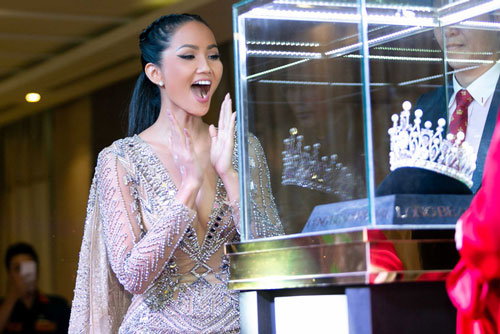 Lộ vương miện đặc biệt của Hoa hậu Hoàn vũ Việt Nam 2019