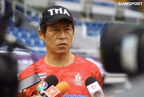 HLV Akira Nishino cho biết đã nhìn thấy điểm yếu của U22 Việt Nam. Ảnh: Siamsports.