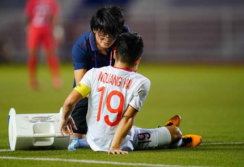 Đánh bại Singapore, U22 Việt Nam đặt 1 chân vào bán kết