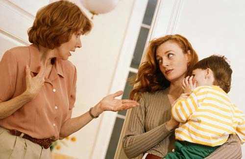 Mẹ chồng thích “làm ngược” khi tôi dạy con