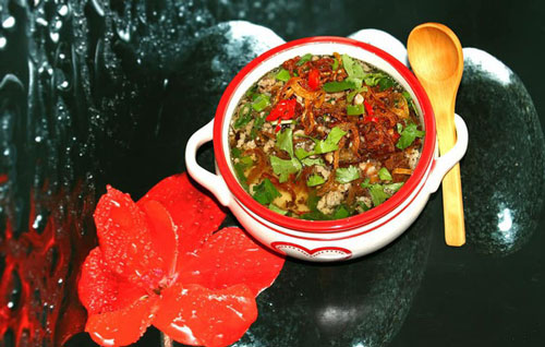 Mùa đông mà ở miền Bắc thì nhất định phải làm món bánh đúc nóng ăn 1 lần là gây thương nhớ