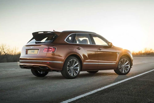 =1. Bentley Bentayga Speed (vận tốc tối đa: 306 km/h).