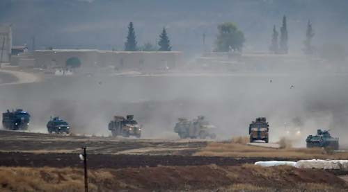 Xe bọc thép của Nga trúng bom ở Syria