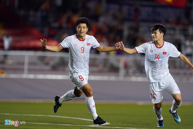 CLIP: Đức Chinh ghi bàn duy nhất cho U22 Việt Nam vào lưới U22 Singapore