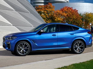 BMW X6 M50i 2020: Công suất 530 mã lực, giá hơn 2 tỷ đồng