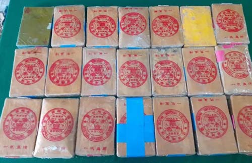 Thừa Thiên - Huế: Phát hiện thêm 21 gói nghi ma túy trôi dạt vào bờ biển 