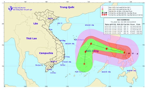 Hướng di chuyển của bão Kammuri gần Biển Đông. Ảnh: TT DBKTTV QG