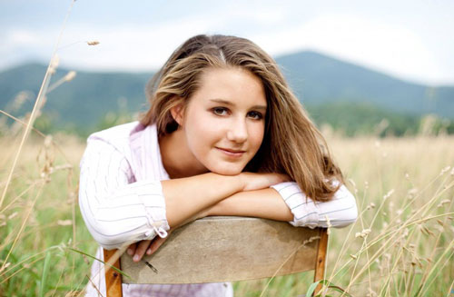 Em họ ở nhờ cả năm, ăn mặc thiếu vải, nhắn tin mùi mẫn với chồng tôi