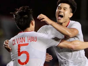 Heerenveen ấn tượng với pha kiến tạo của Văn Hậu giúp U22 Việt Nam chiến thắng