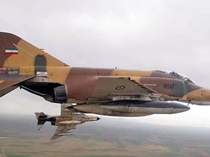 Mới tiết lộ: F-22 Mỹ giải cứu UAV MQ-1 trước họng súng chiến cơ F-4 Iran