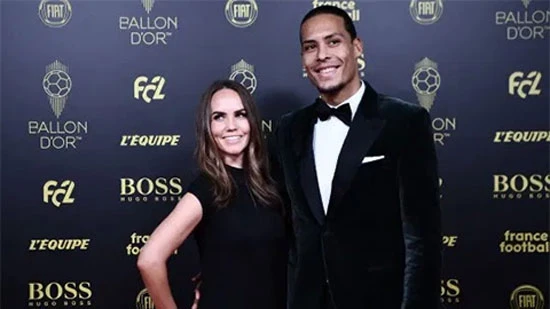 Van Dijk 'đá xoáy' Ronaldo, khâm phục Messi