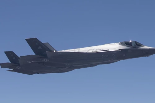 Tiêm kích tàng hình thế hệ 5 F-35 Lightning II của Mỹ. Ảnh: Bussiness Insider.