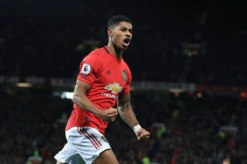 Tiền vệ trái: Marcus Rashford (M.U).