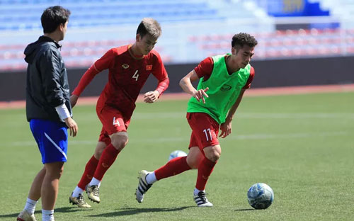 Chỉ 6 cầu thủ U22 Việt Nam ra sân tập chuẩn bị đấu U22 Thái Lan