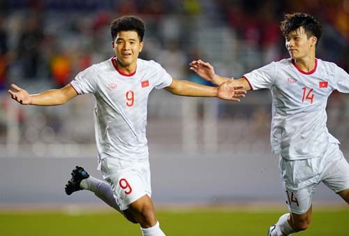 Sánh ngang Văn Quyến, Đức Chinh sắp phá kỷ lục tại SEA Games