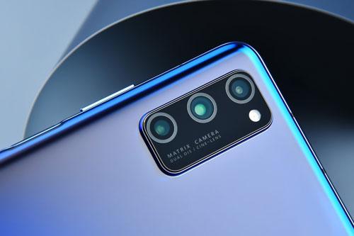 Cận cảnh Honor V30 Pro: Chip Kirin 990, pin 4.100 mAh, 5 camera, giá gần 13 triệu