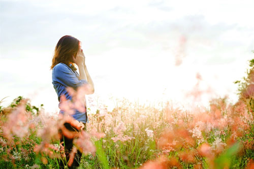 Đàn bà sao cứ hà khắc, cay nghiệt với nhau