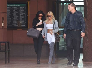 Kylie Jenner chi 400.000 USD/tháng cho an ninh cá nhân