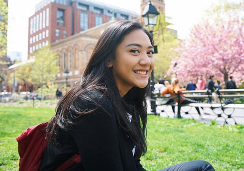 Đời thường của nữ CEO 23 tuổi làm cố vấn cho tổng thống Indonesia