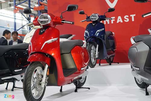 XE HOT (4/12): Bảng giá xe máy VinFast mới nhất, Honda CR-V giảm giá 'kịch sàn'