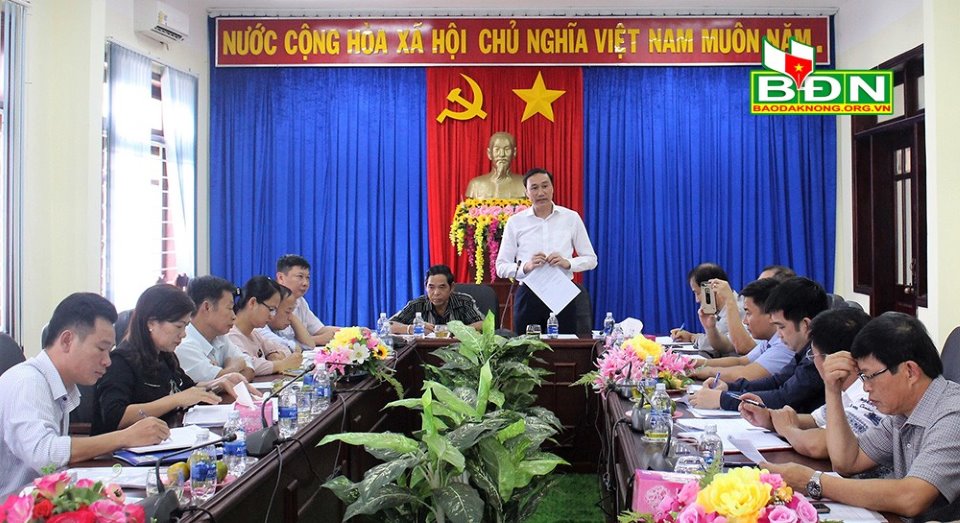 Phó Chủ tịch Phùng Khánh Tài kiểm tra công tác đại hội tại tỉnh Đắk Nông