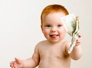 Có nên cho trẻ tiêu tiền sớm?