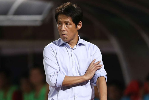 HLV Nishino lên kế hoạch cho U22 Thái Lan 'đánh phủ đầu' U22 Việt Nam