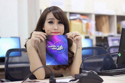 MC VTV xinh đẹp nóng bỏng bị yêu cầu "xuống sóng"