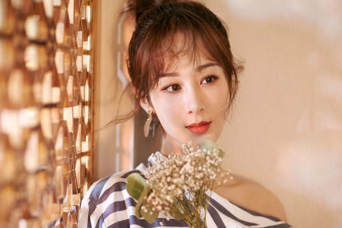 Phụ nữ thuộc 4 cung Hoàng đạo này dễ rung động, dễ yêu đương nhưng phải mất cả đời mới có thể quên được tình cũ