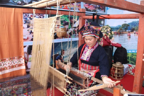 Điện Biên: Giữ gìn bản sắc văn hóa dân tộc nhờ OCOP