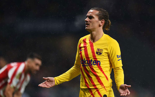Atletico may mắn thoát án phạt khi CĐV đe dọa Griezmann