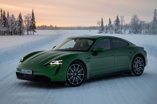 Porsche Taycan 4S: Công suất 571 mã lực, giá gần 2,6 tỷ đồng