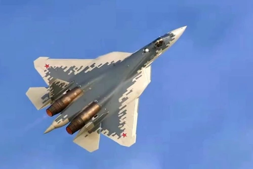 Mẫu thử nghiệm Sukhoi T-50 của tiêm kích tàng hình Su-57. Ảnh: TASS.