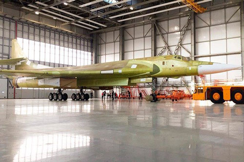 Thiên Nga Trắng Tu-160M2 đầu tiên của Nga ra lò, NATO “hết hồn”