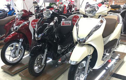 Trái ngược Honda SH, Honda Lead 2019 bất ngờ giảm giá mạnh, rẻ hơn cả giá đề xuất