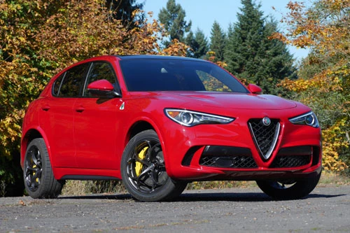 4. Alfa Romeo Stelvio Quadrifoglio.