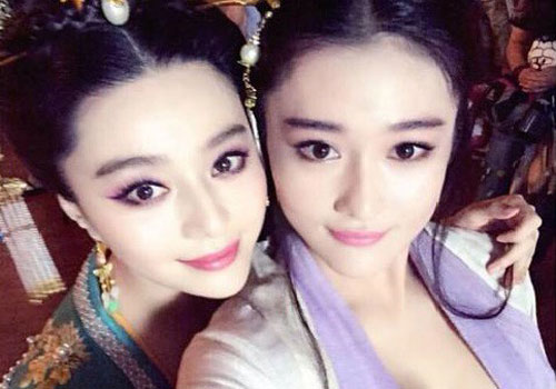 Hàng loạt sao đàn chị vướng bê bối cướp người yêu của bạn