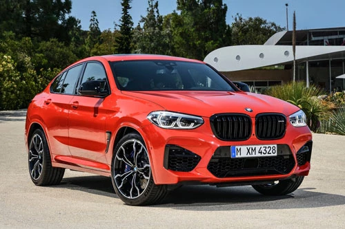 8. BMW X3 M và X4 M.