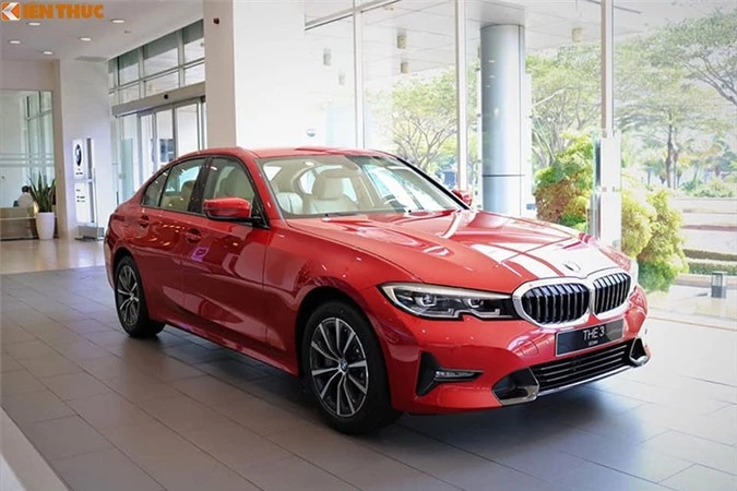 Can canh BMW 330i Sport-Line re hon 200 trieu tai Viet Nam-Hinh-10