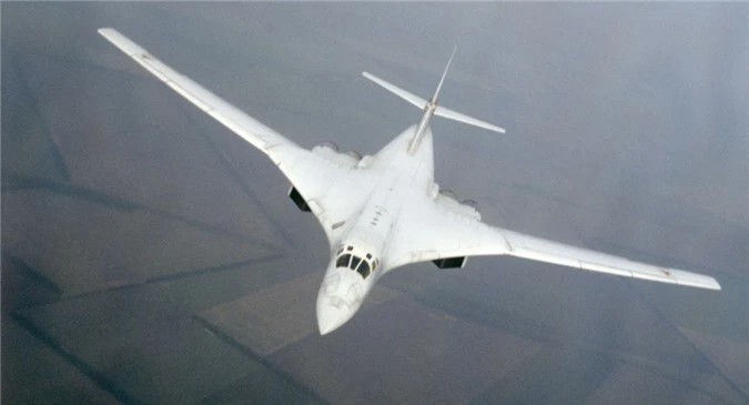 Thien Nga Trang Tu-160M2 dau tien cua Nga ra lo, NATO “het hon”-Hinh-9
