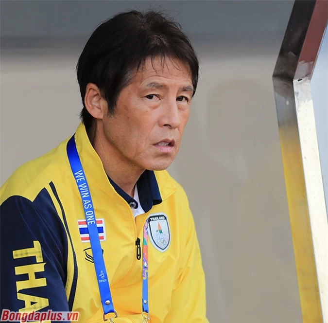 HLV Akira Nishino không có nhiều thời gian cùng U22 Thái Lan chuẩn bị cho SEA Games - Ảnh: Đức Cường 