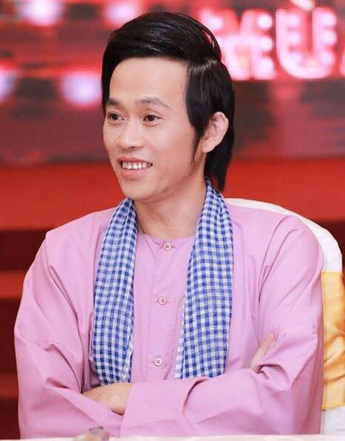 Nghệ sĩ Hoài Linh làm thơ tặng Tiến Linh, Văn Toản