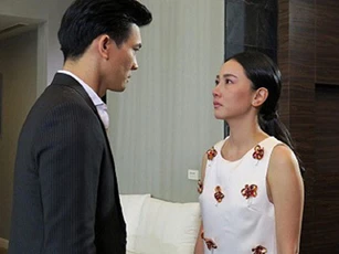 Ngay ngày đầu tiên làm, ông chủ đã "săm soi" osin