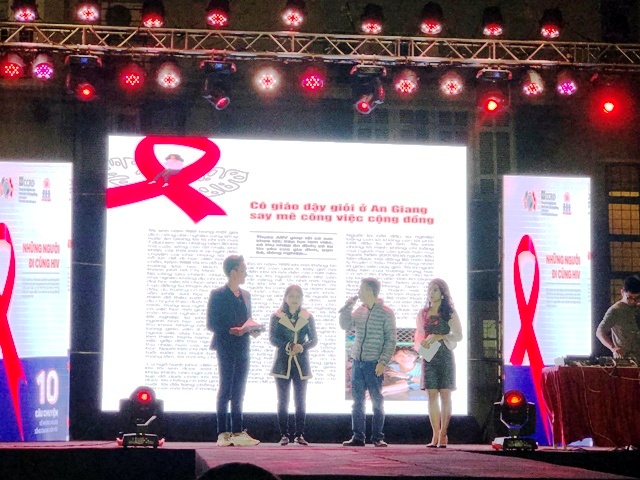 "Những người đi cùng HIV"