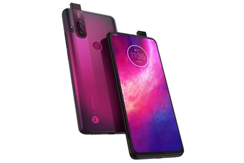 Motorola One Hyper có 3 tùy chọn màu sắc gồm Deepsea Blue, Dark Amber và Fresh Orchid. Giá bán của máy là 399,99 USD (tương đương 9,27 triệu đồng).